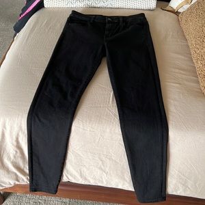 American Eagle Black Jeans - Women’s